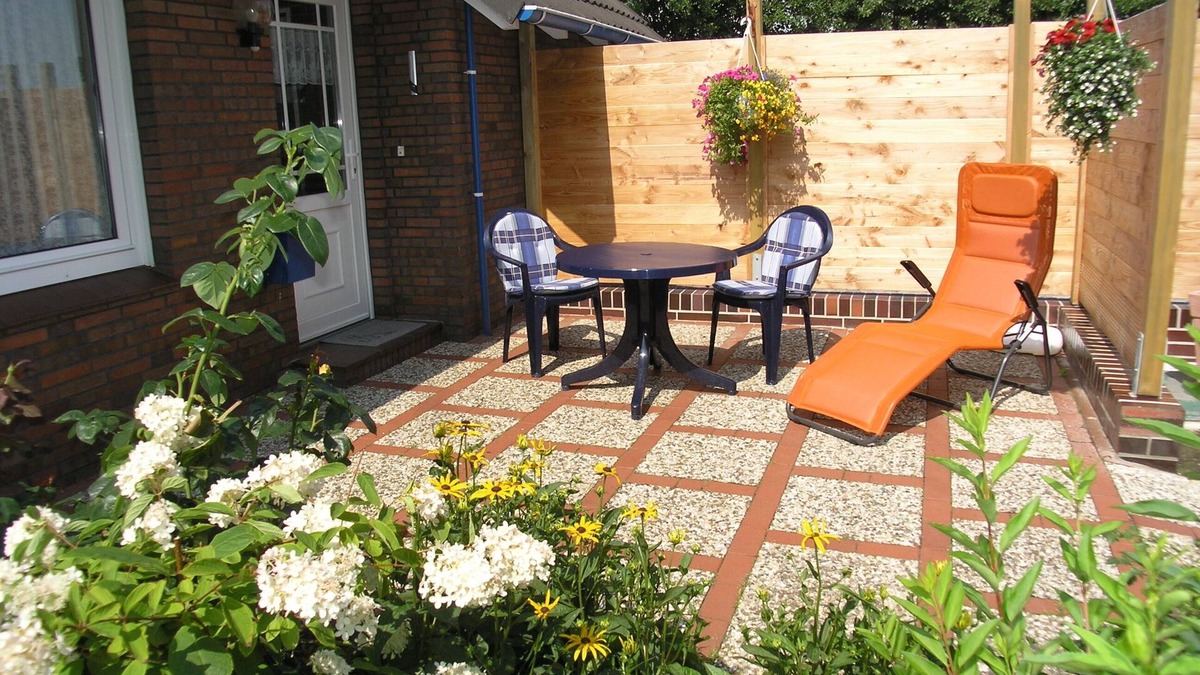 Dornumergrode Apartment | beautiful, cozy and family-friendly apartment with a large garden
