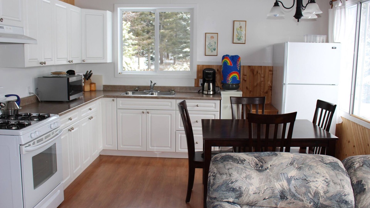Okanagan-Similkameen Cabin | Beautiful Cozy Cabin close to Mount Baldy and Osoyoos BC