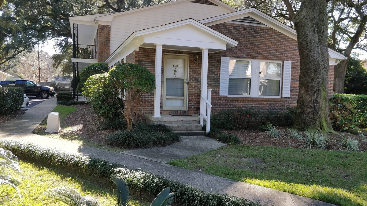 Northeast Pensacola House | Beautiful, cozy, quiet, friendly, 3 miles from everything including nightlife.