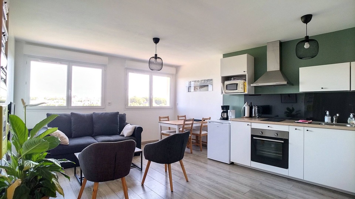 Donville-les-Bains Apartment | Beautiful duplex apartment near the sea (the stopover)