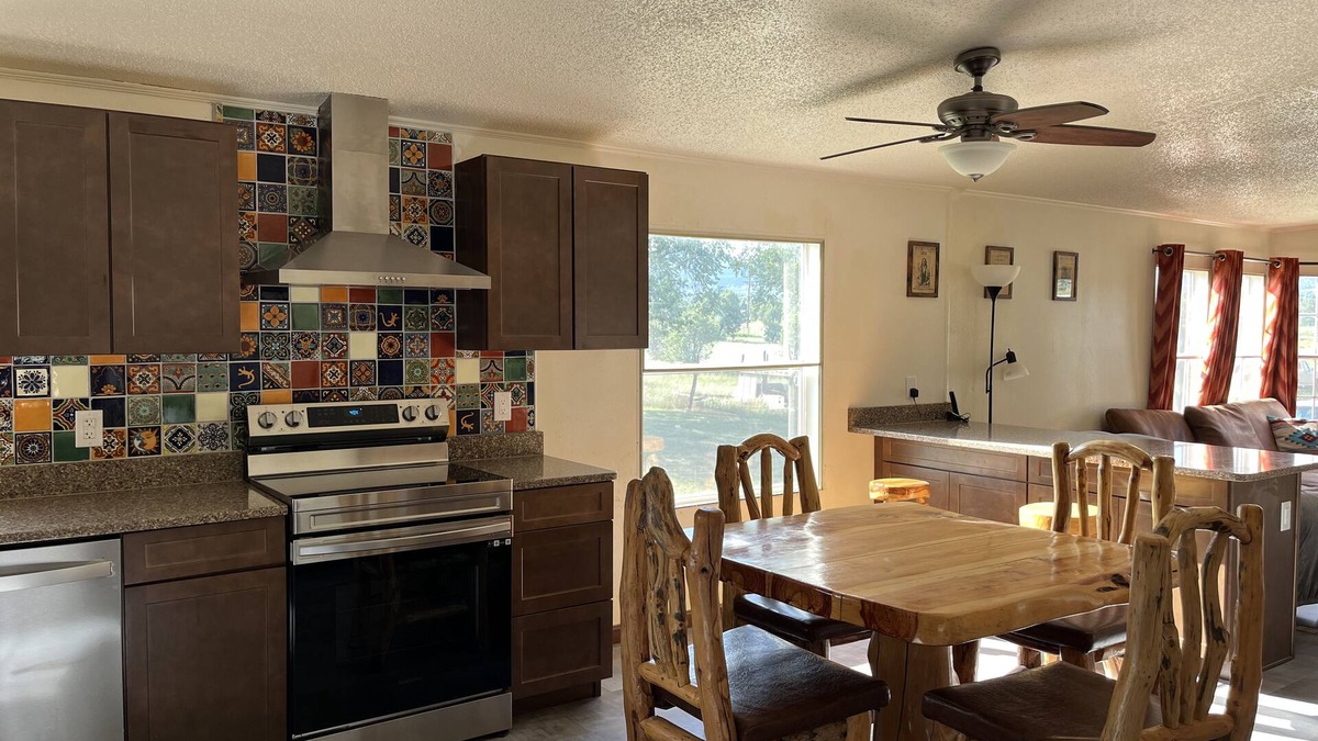 Reserve House | Beautiful entire home, sleeps up to 10! Hunters paradise, private ponds