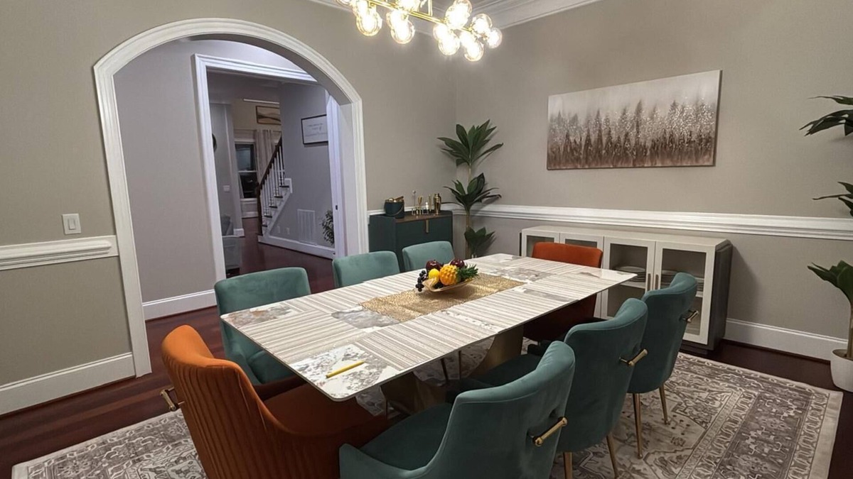 Apex House | Beautiful Estate in 19 acres of land in Apex