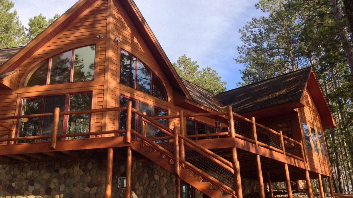 Mercer House | Beautiful Executive Lake Home on Peninsula with 657 ft Frontage, Dog Friendly
