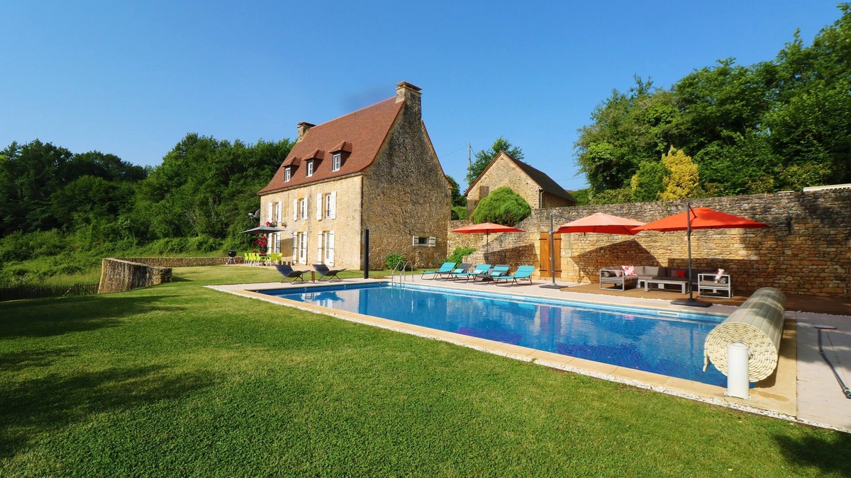 Saint-Andre-dAllas House | BEAUTIFUL FULLY RENOVATED FRENCH FARMHOUSE WITH HEATED POOL, 5KM FROM SARLAT