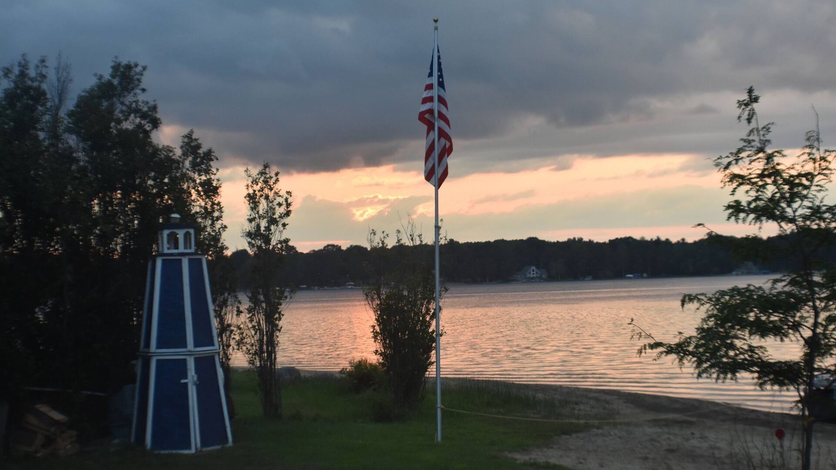 Gaylord House | Beautiful Fall Location!