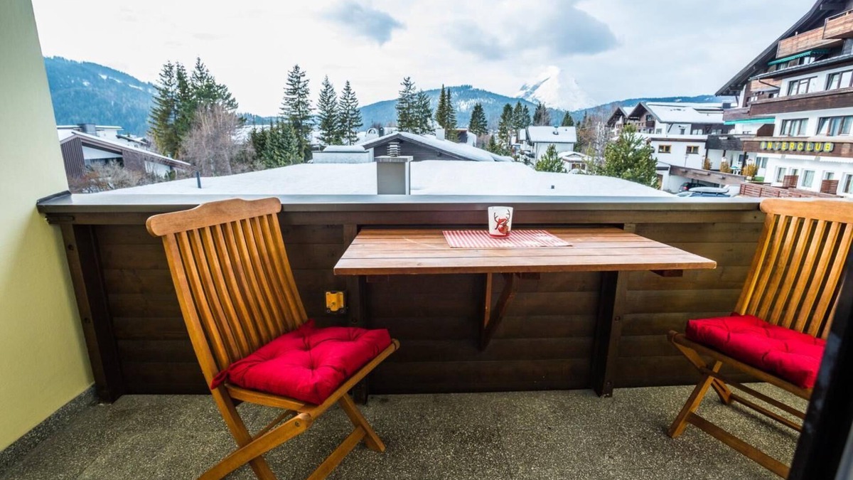 Seefeld in Tirol Apartment | Beautiful family apartment near the golf course Amalie by MoniCare