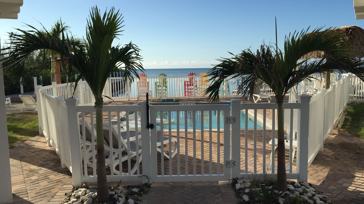 Cudjoe Key House | Beautiful Family-Friendly, Dock, Marina, Heated Pool, near Key West, MM21.5