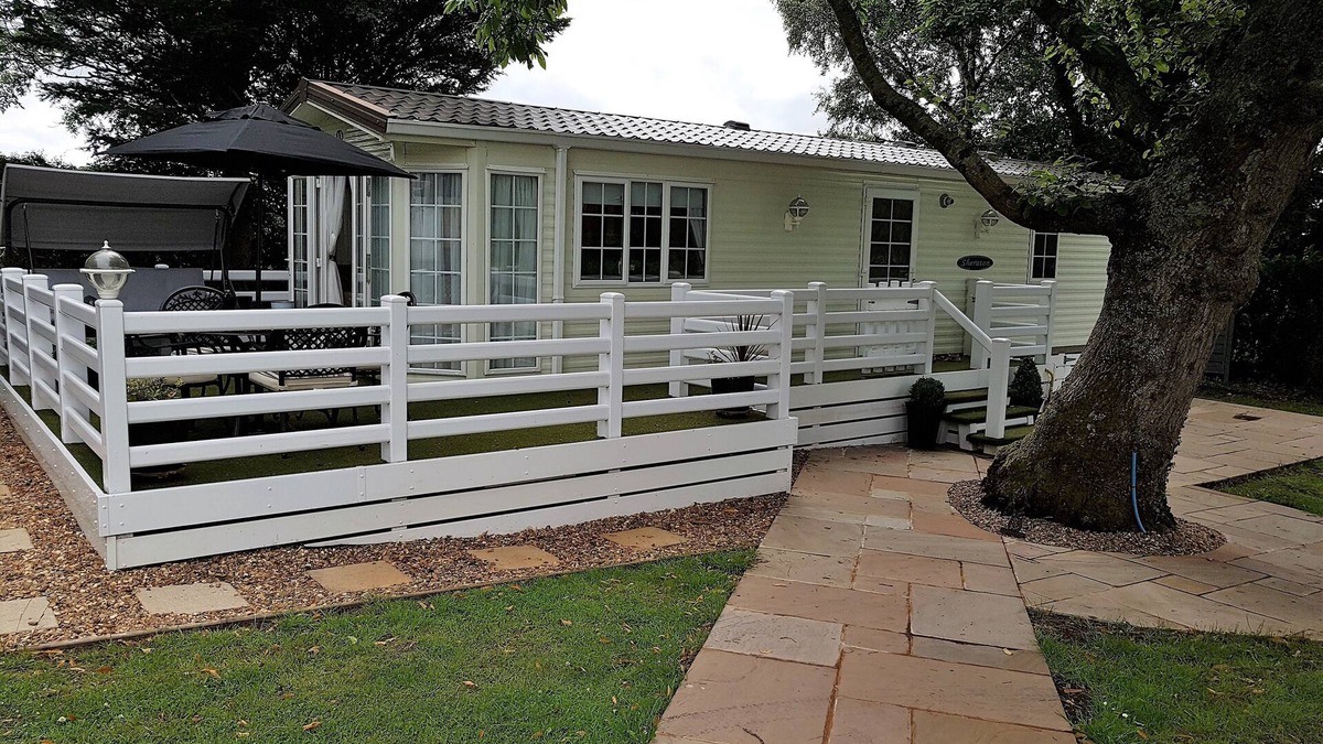 Llanddeiniolen House | Beautiful, family friendly mobile home located in the heart of Snowdonia