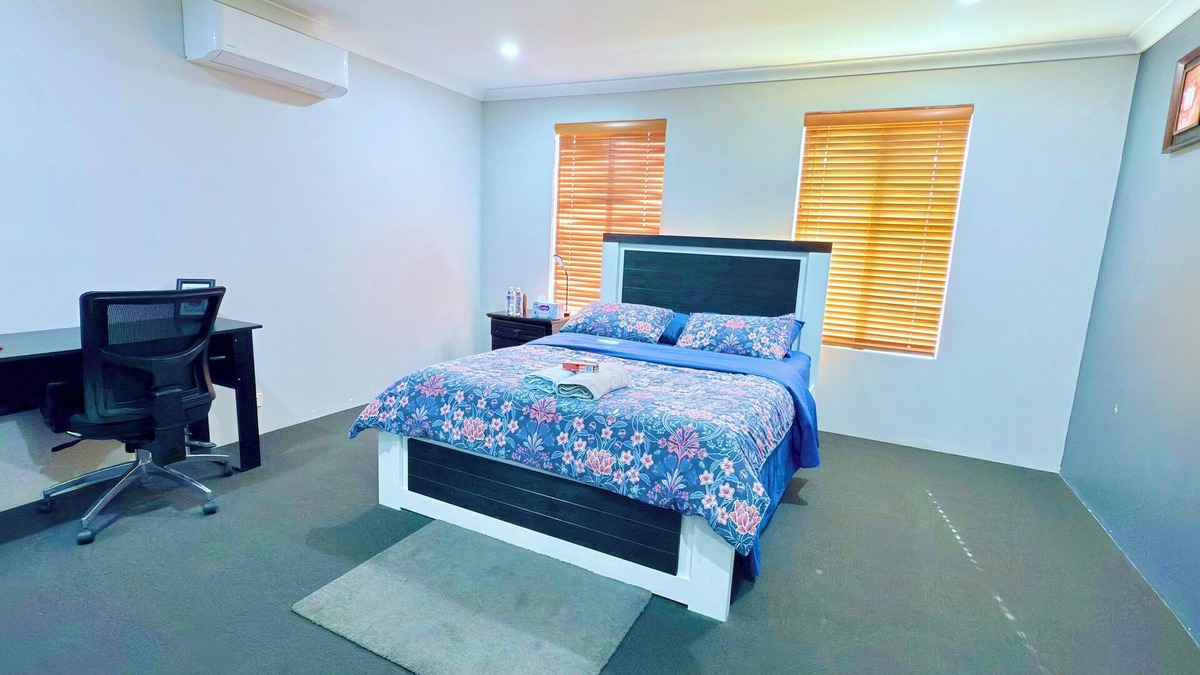 Hammond Park House | Beautiful Family room with newly renovated bathroom and Kitchenette.