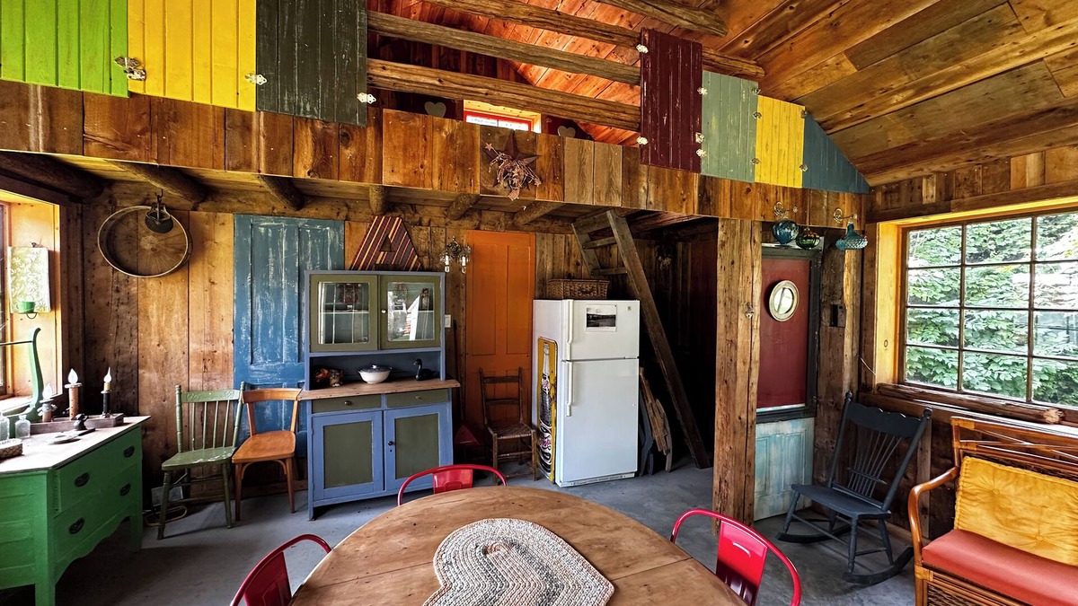 Compton House | Beautiful Farm House with Character & Charm