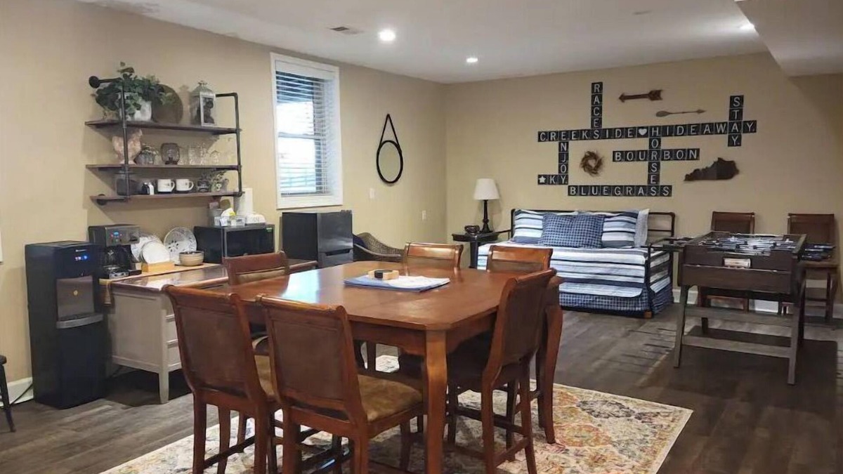 Rutland Other | Beautiful farm stay apartment, rural Georgetown KY