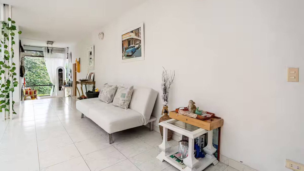 Tena House | Beautiful farm via La Mesa