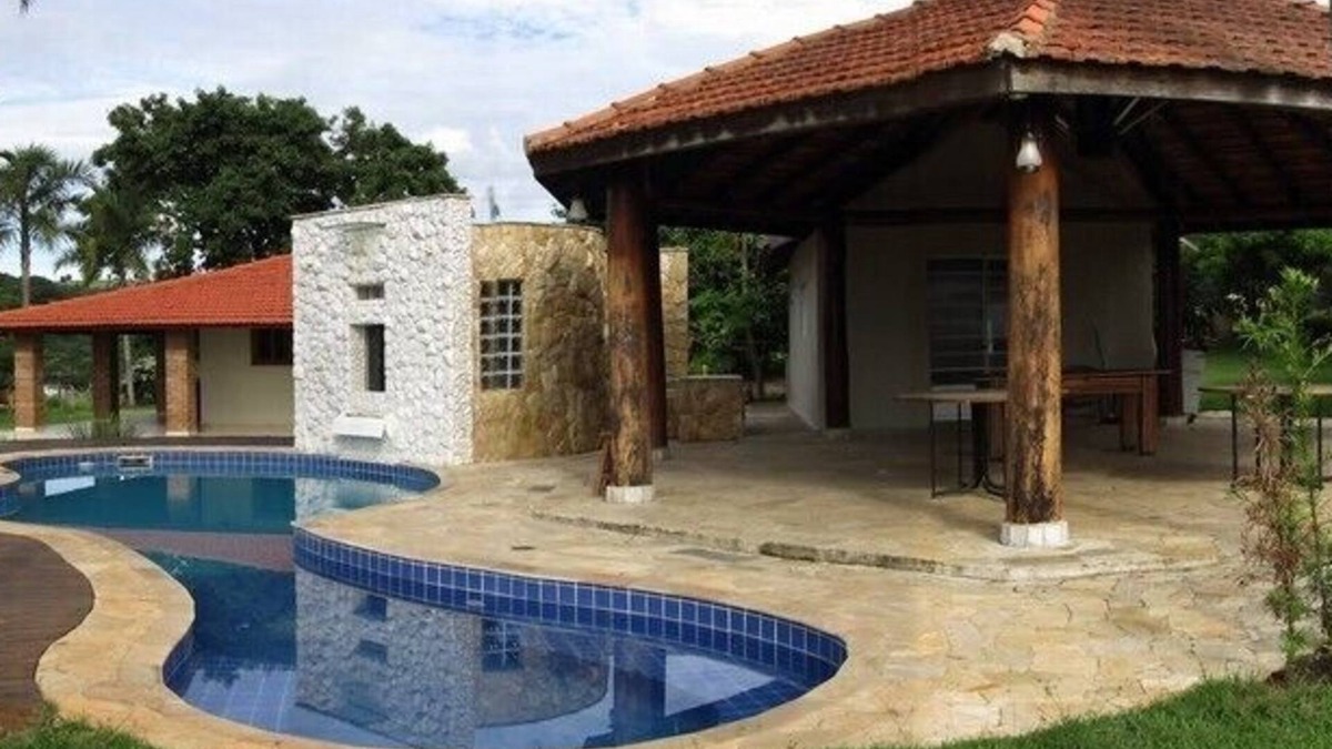 Angatuba Cottage | Beautiful farm with pool near the city
