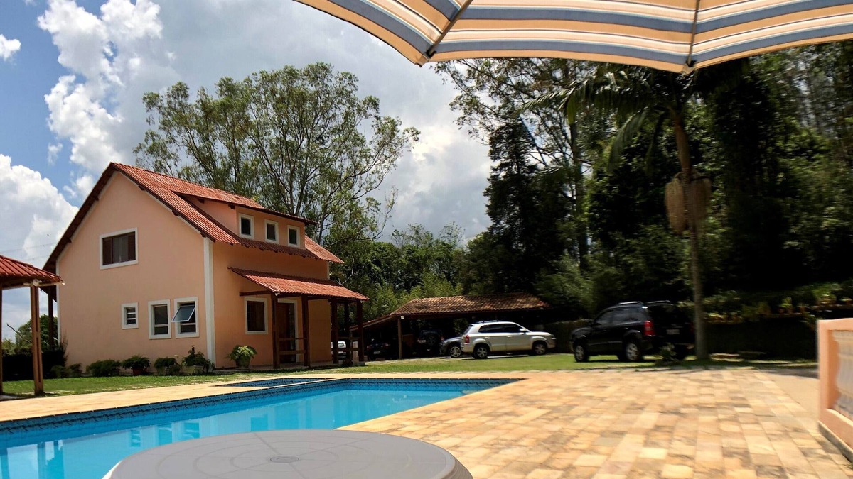 Cabreuva House | Beautiful Farmhouse with pool - sleeps 15