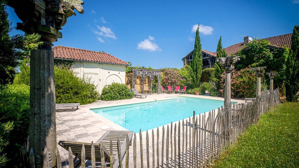 Perchede Villa | Beautiful farmhouse with private pool
