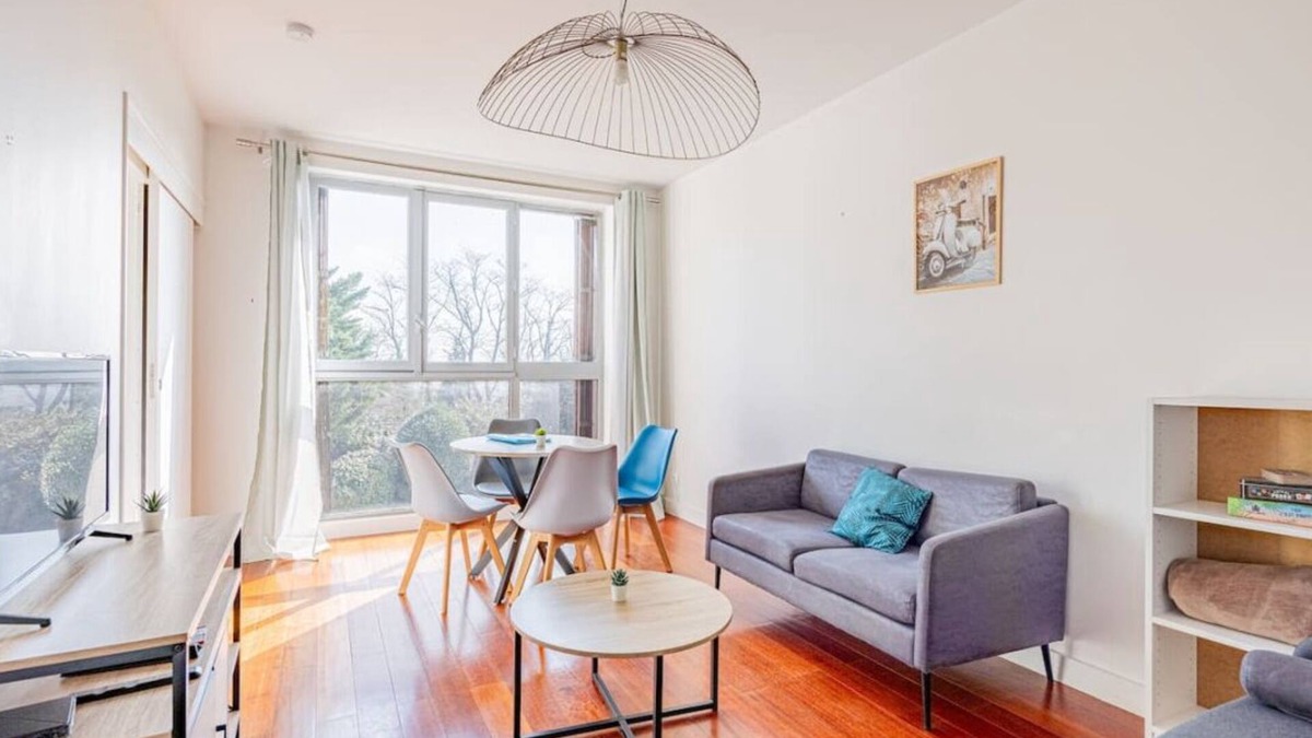 Saint-Cloud Apartment | Beautiful flat 2 rooms near Paris/La Défense