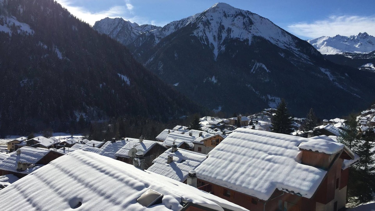 Champagny-en-Vanoise Apartment | Beautiful apartment with magnificent views, 200 m from the ski lifts!