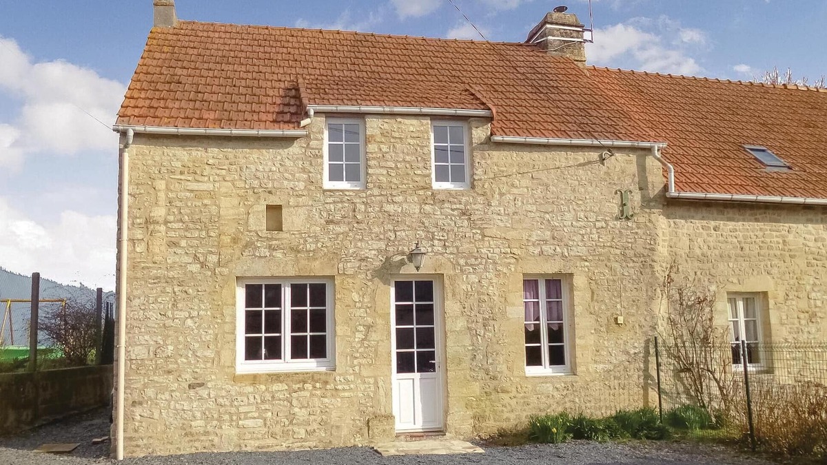 Englesqueville-la-Percee House | Beautiful home in Englesqueville Percee
