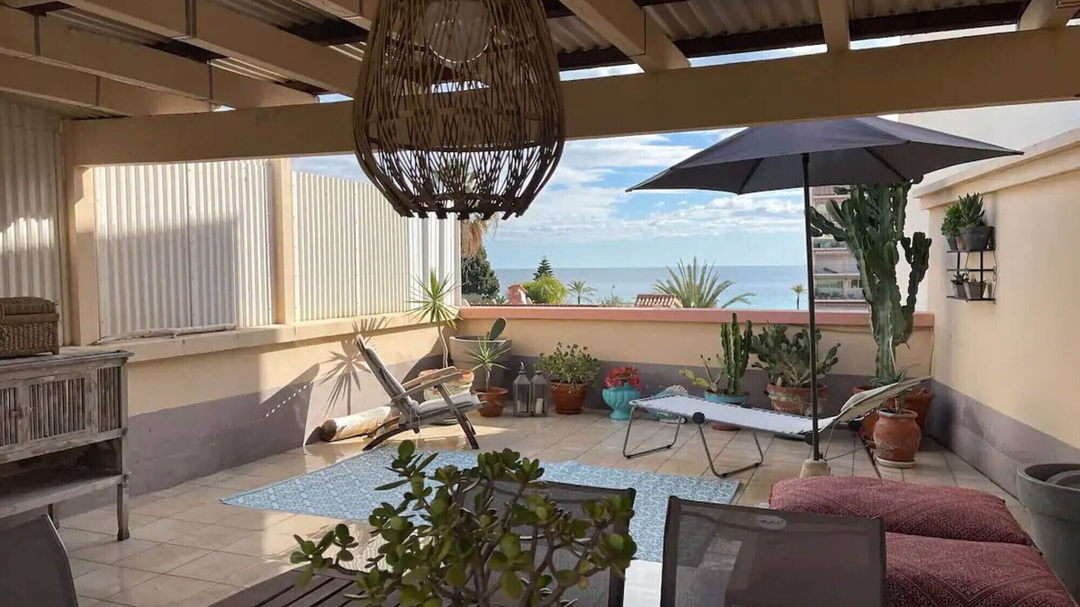 Roquebrune-Cap-Martin Apartment | Beautiful Flat With Terrace in Front of the Beach