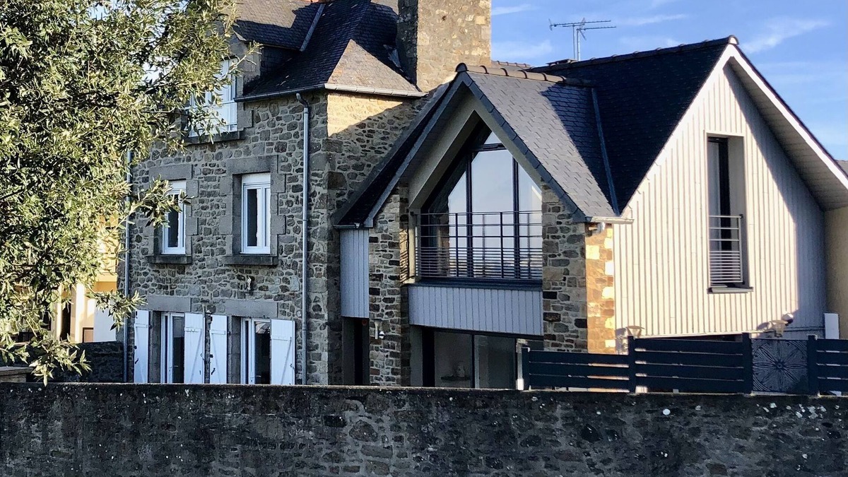 Saint-Jacut-de-la-Mer House | Beautiful granite house facing the sea