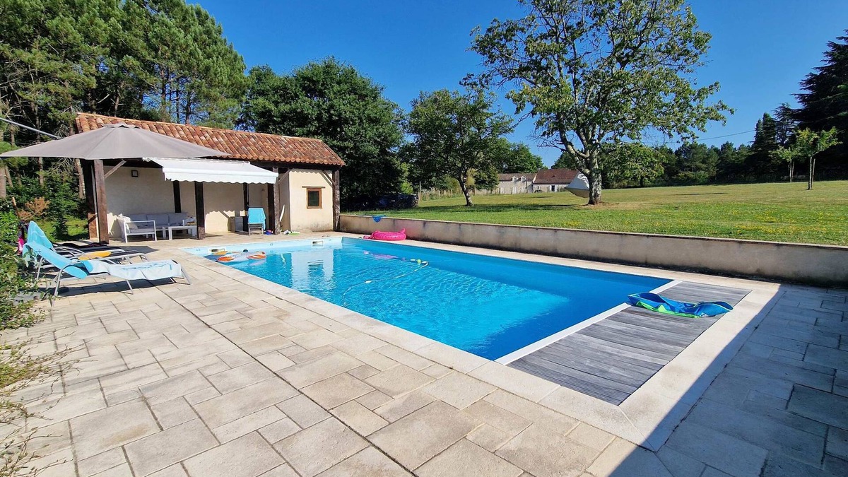 Saint-Meard-de-Gurcon House | Beautiful country house for 10 with swimming pool