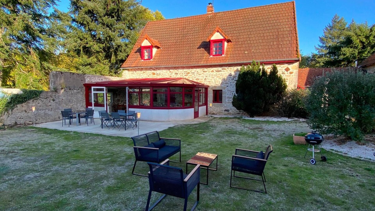 Antully House | Beautiful Gîte in the Bourgogne with hottub