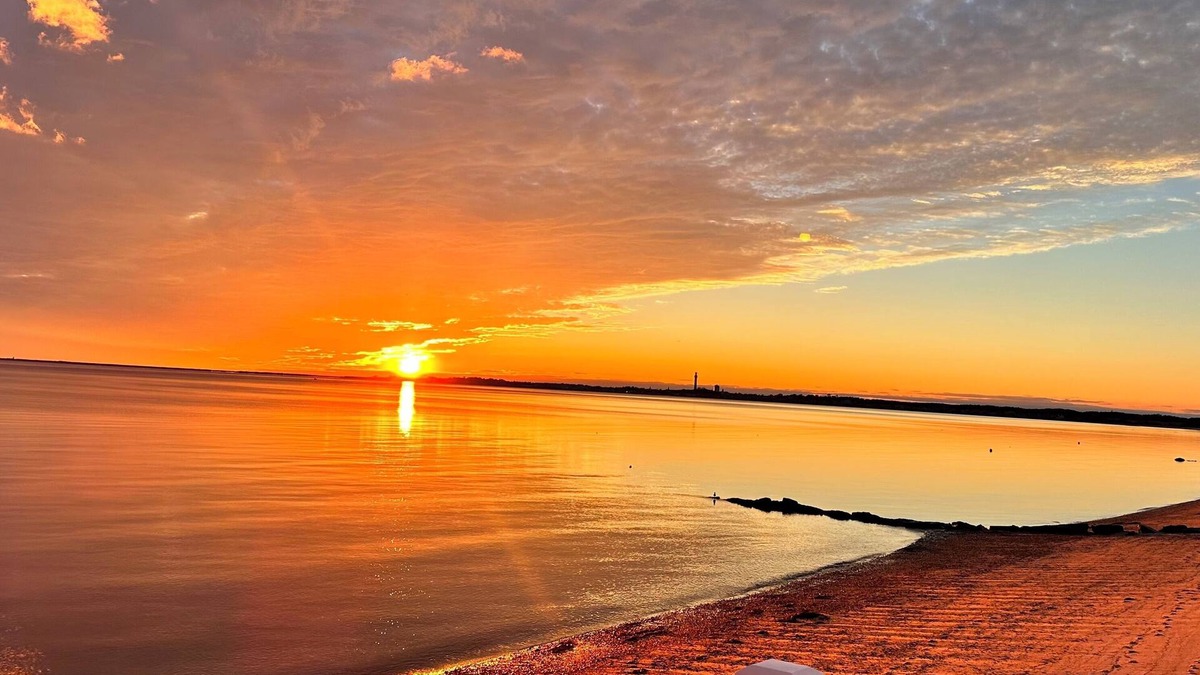 North Truro Cottage | Beautiful freestanding cottage on the beach. Privacy and beautiful sunsets.