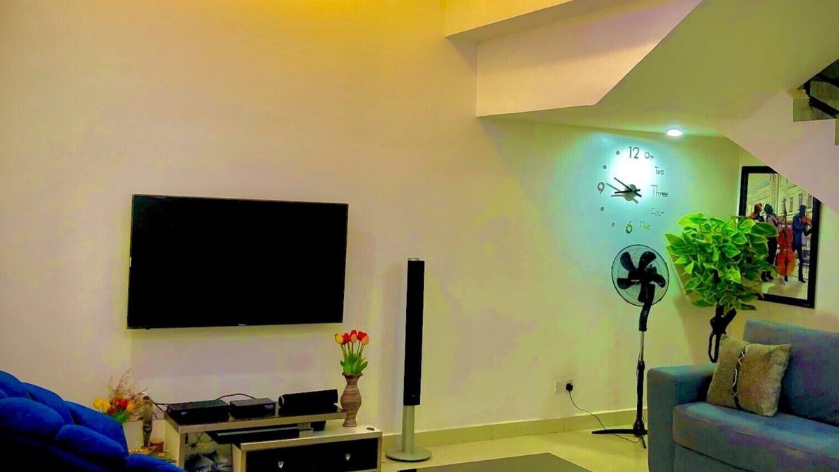 Karsana House | Beautiful furnished 2 bedroom house in Abuja, FCT, Nigeria - Six Star