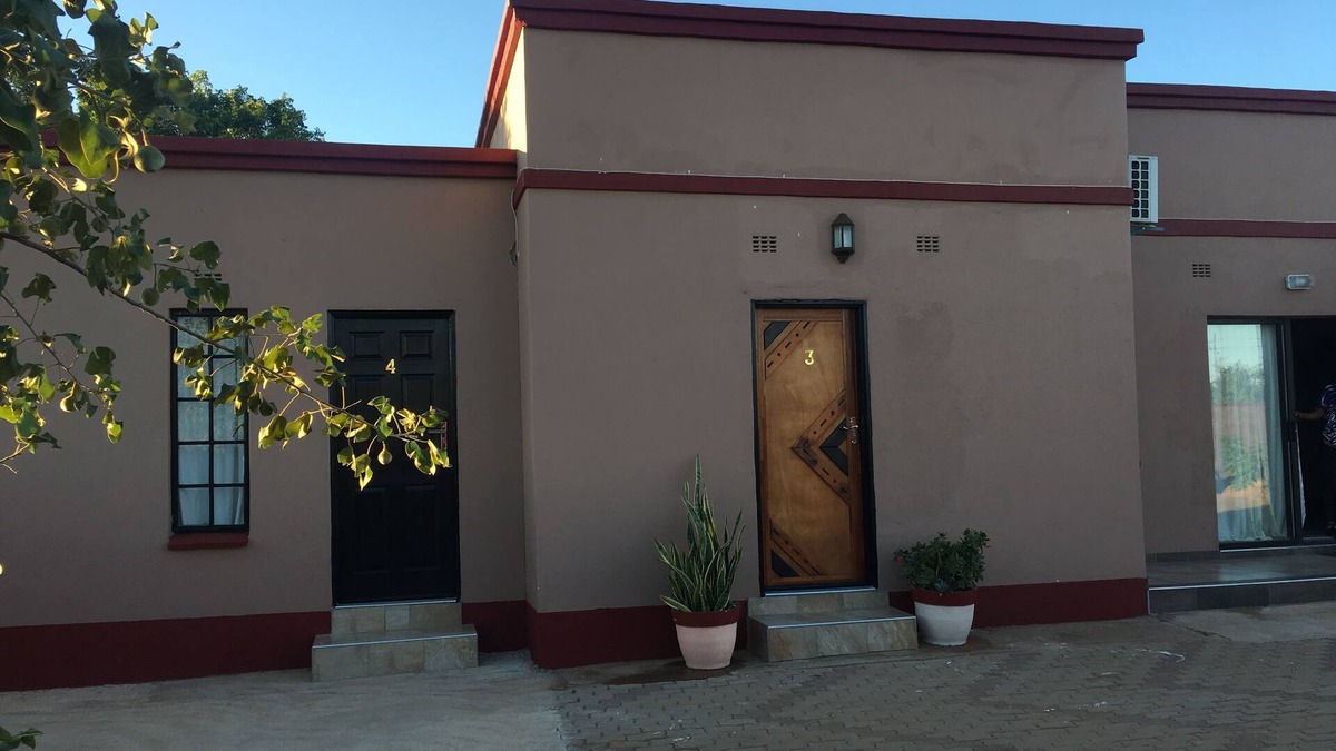Palapye House | Beautiful Gates Guest House