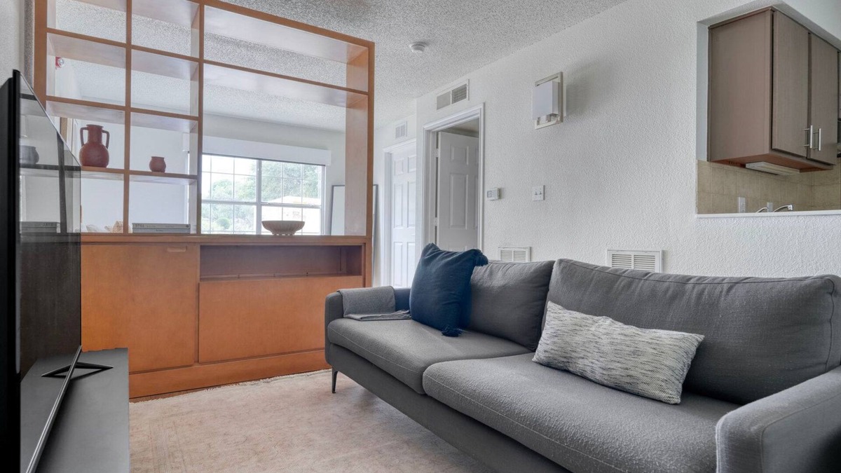 Gateway Apartment | Beautiful Gateway Studio w/Gym, Pool, nr Stadium, by Blueground