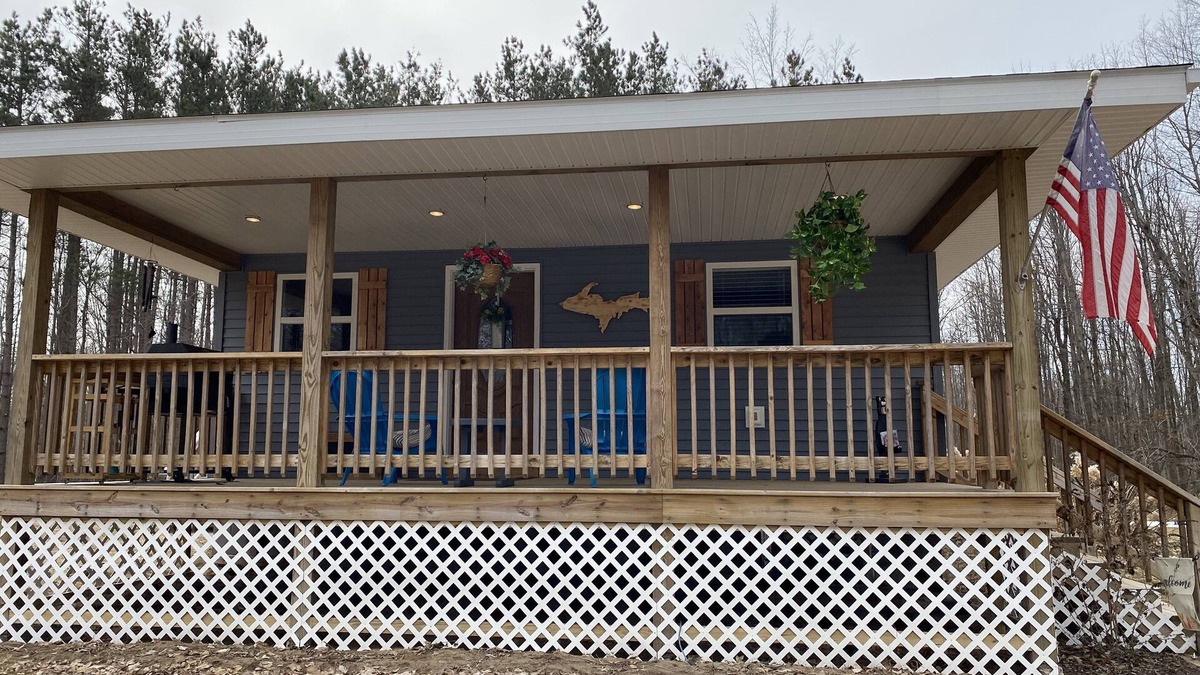 Trout Lake House | Beautiful Getaway In the UP! Right on Snowmobile and ORV Trails