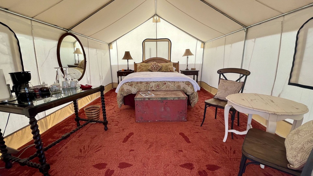 Lazear Cabin | Beautiful Glamping Tent at Zenzen Gardens
