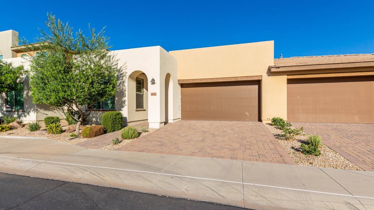 Encanterra House | Beautiful Golf Views