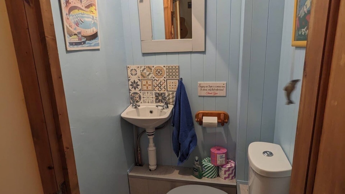 Saint Erth Praze House | Beautiful granite cottage with parking and garden. Near the coast. Dogs welcome.