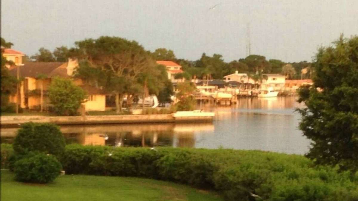 Tarpon Springs Condo | Beautiful Gulf view waterfront condo.