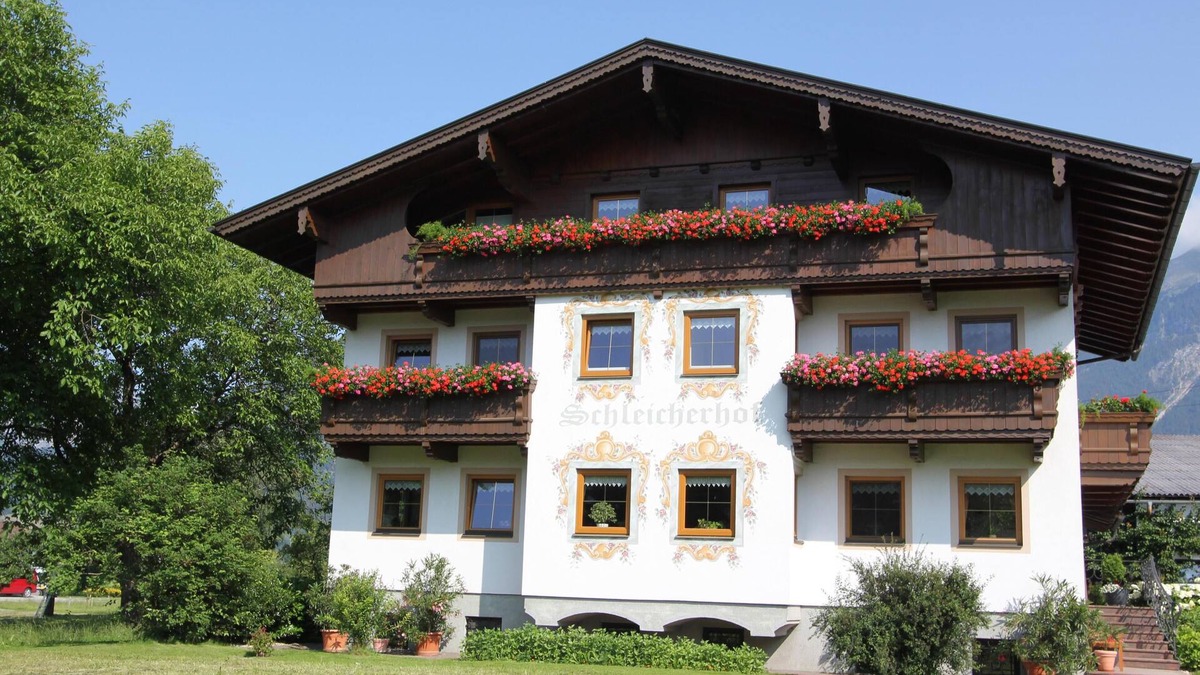 Strass im Zillertal Apartment | Beautiful holiday home on a farm