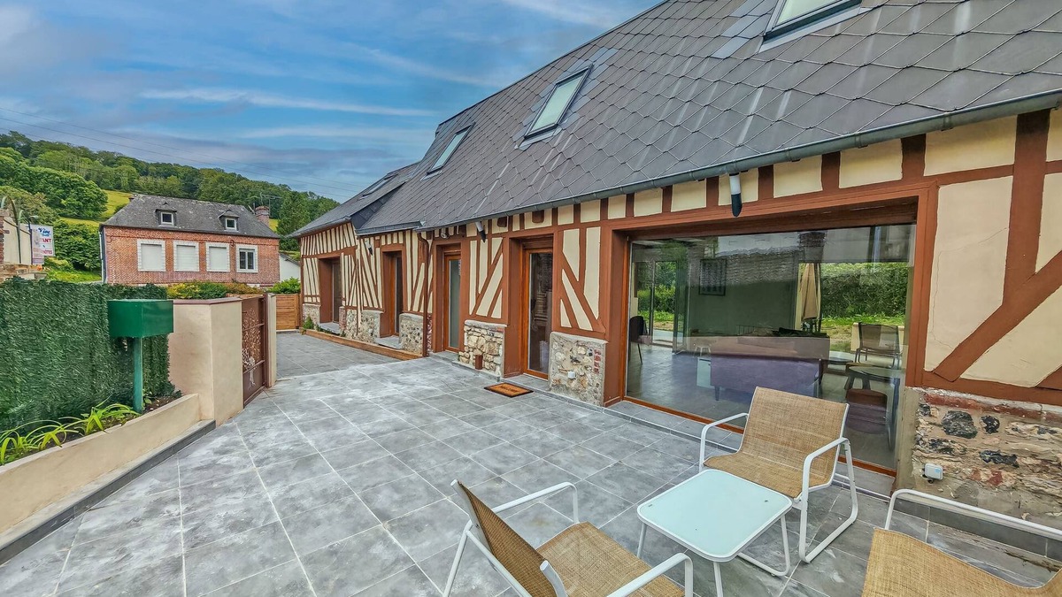 Fatouville-Grestain House | Beautiful Honfleuraise House 10-12 persons 6 CH with swimming pool
