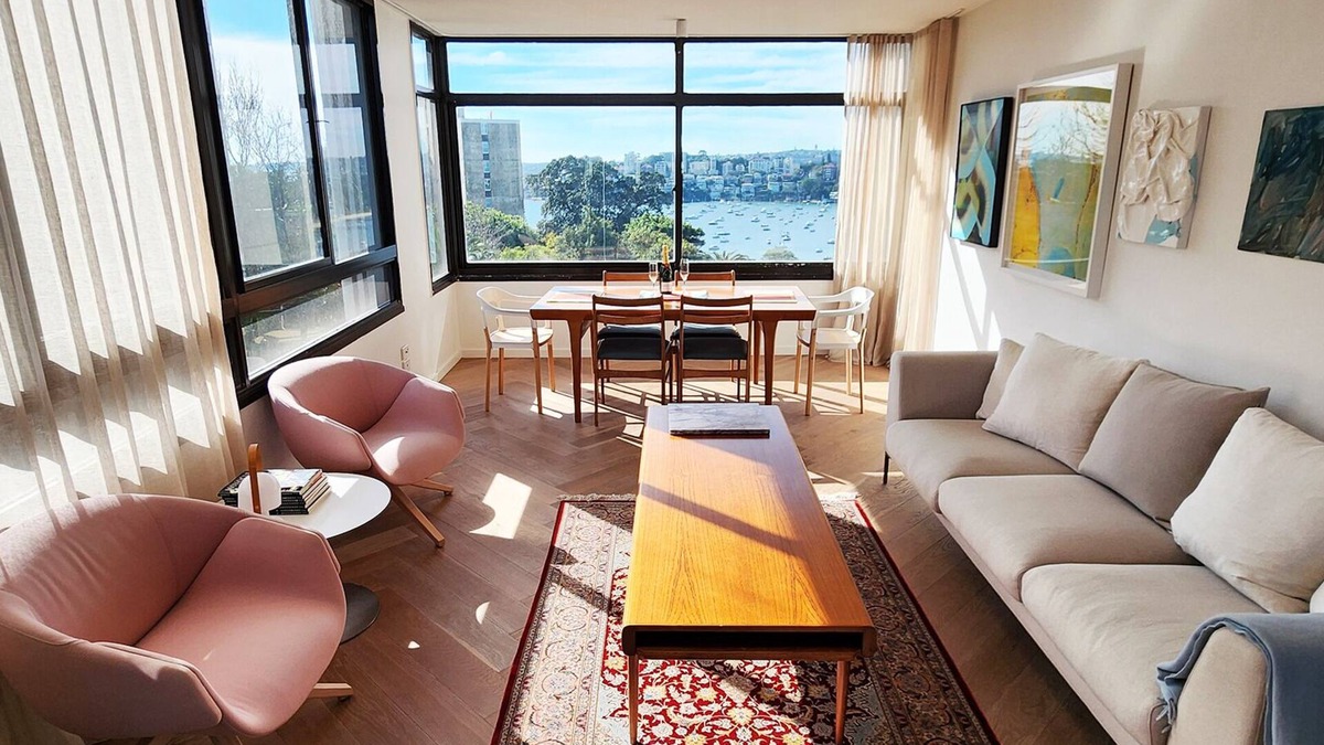 Darling Point Apartment | Beautiful harbour views, stylish apartment & pool