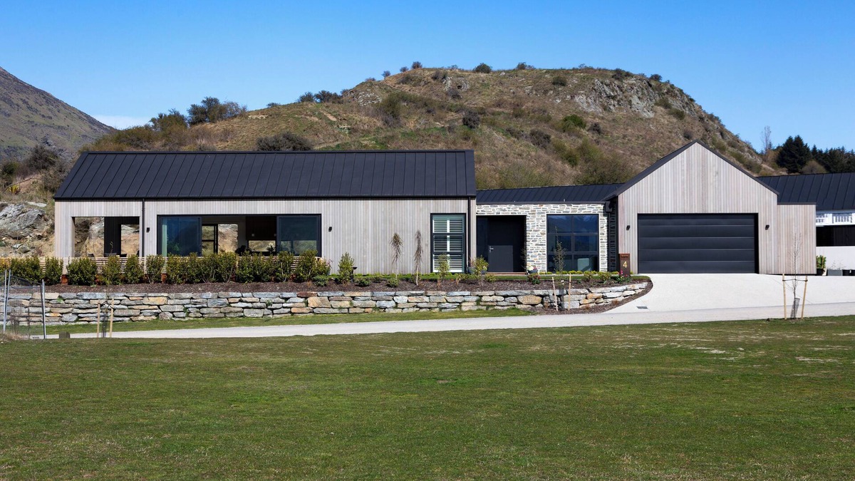 Lake Hayes House | Beautiful Haven| Luxurious Home | Queenstown | Stunning Central Location