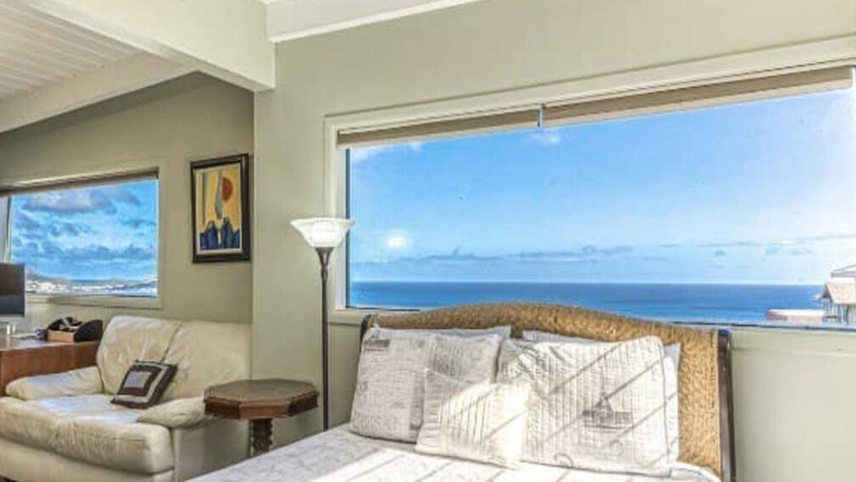 Waialae Iki Ridge House | Beautiful Hawaii!nPanoramic Ocean View, a Private Pool!