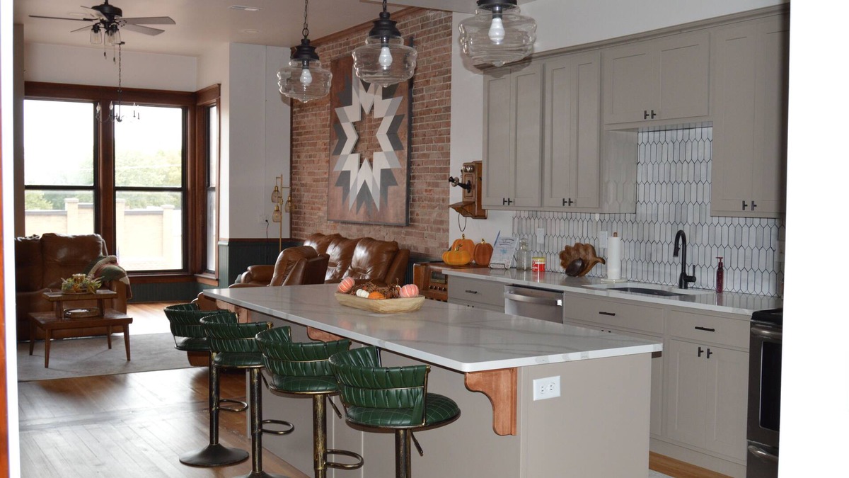 Seneca Apartment | Beautiful Historic Downtown Apartment. Vintage style with luxury finishes.