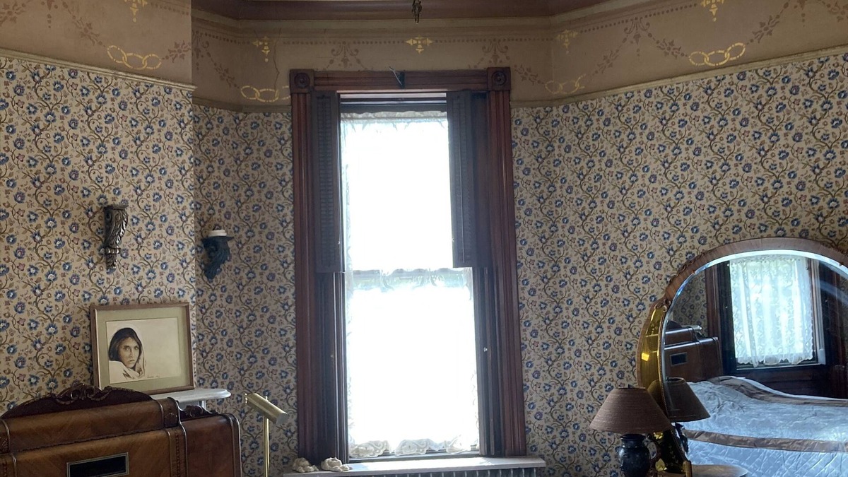 Clifton Heights Apartment | Beautiful historic home! Close to UC & OTR. 2nd Floor Apartment