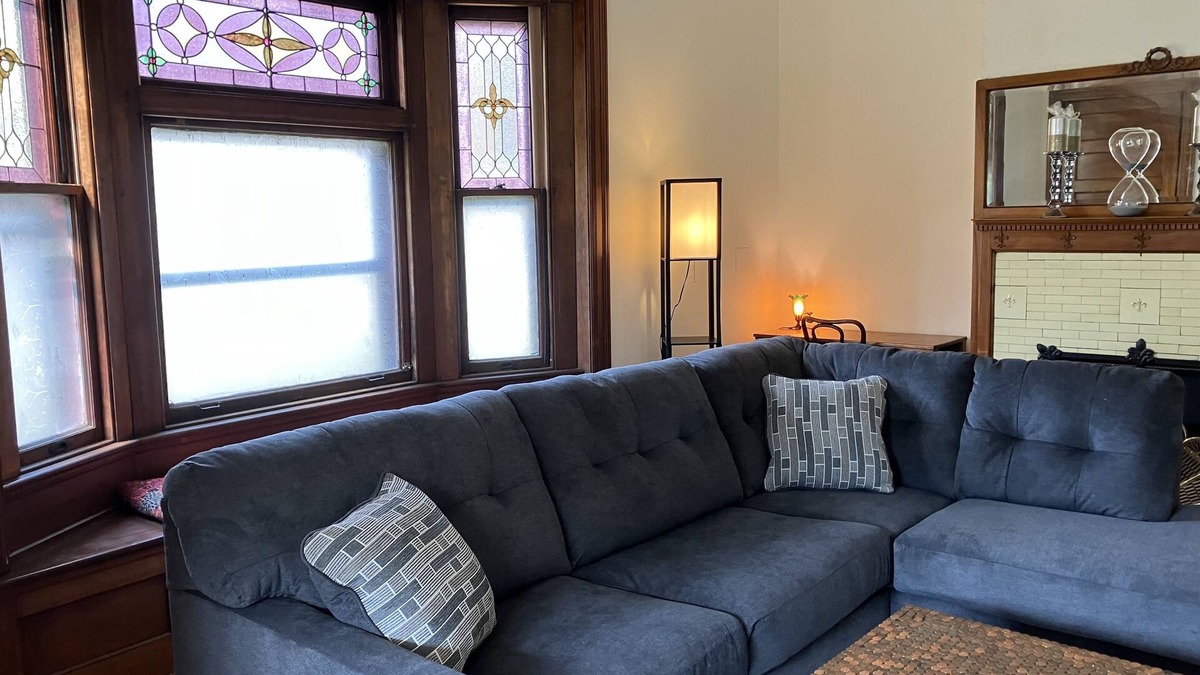 Springfield Apartment | Beautiful historic home on Wittenberg campus. Peaceful setting w/grand piano.