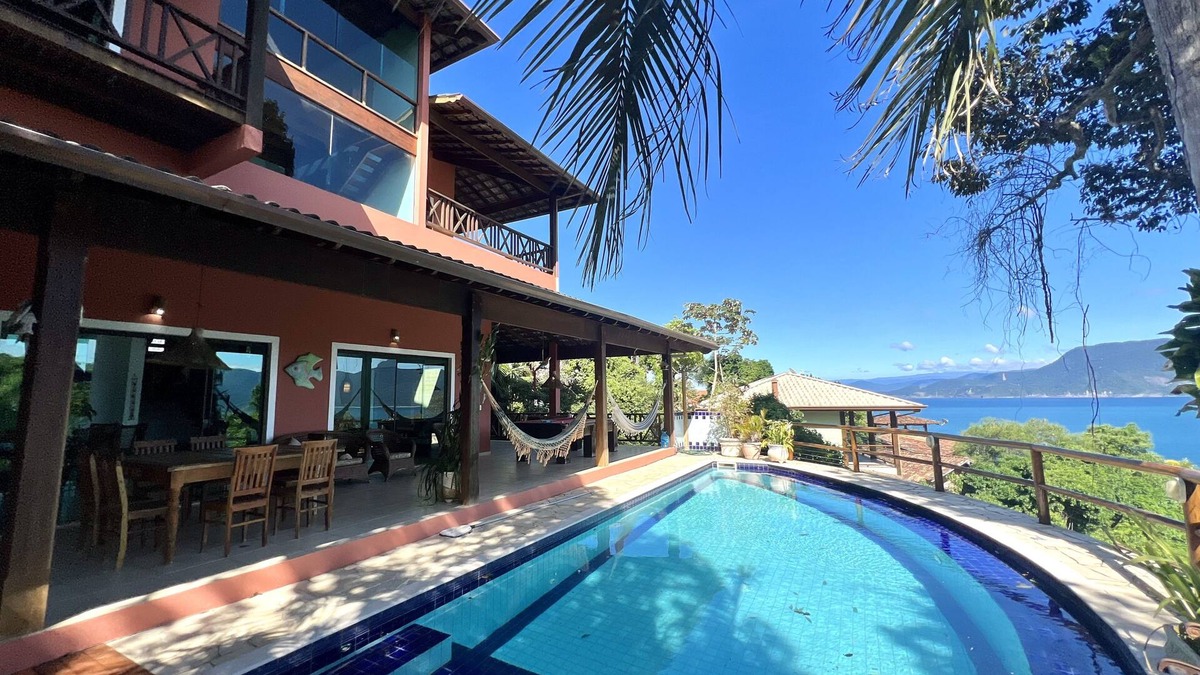 Sao Pedro House | Beautiful house with spectacular views of the sea