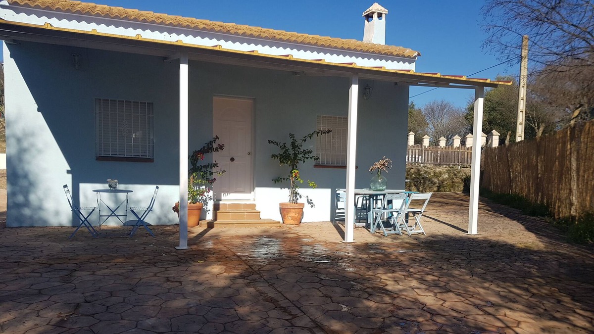 Almodovar del Rio Ski Chalet | Beautiful house with natural caves and salt water pool