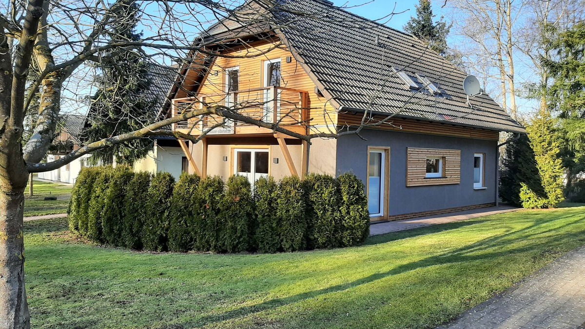 Feriendorf Silbersee House | Beautiful holiday home on Silbersee for up to 8 people