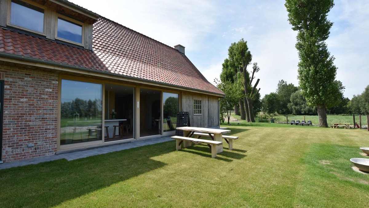 Sint-Jacobskapelle House | Beautiful Holiday Home with Terrace, Garden