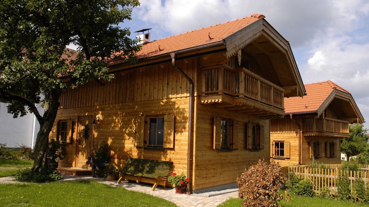 Hallwang Ski Chalet | Beautiful Holiday home on the outskirts, 10 Minutes to Salzburg