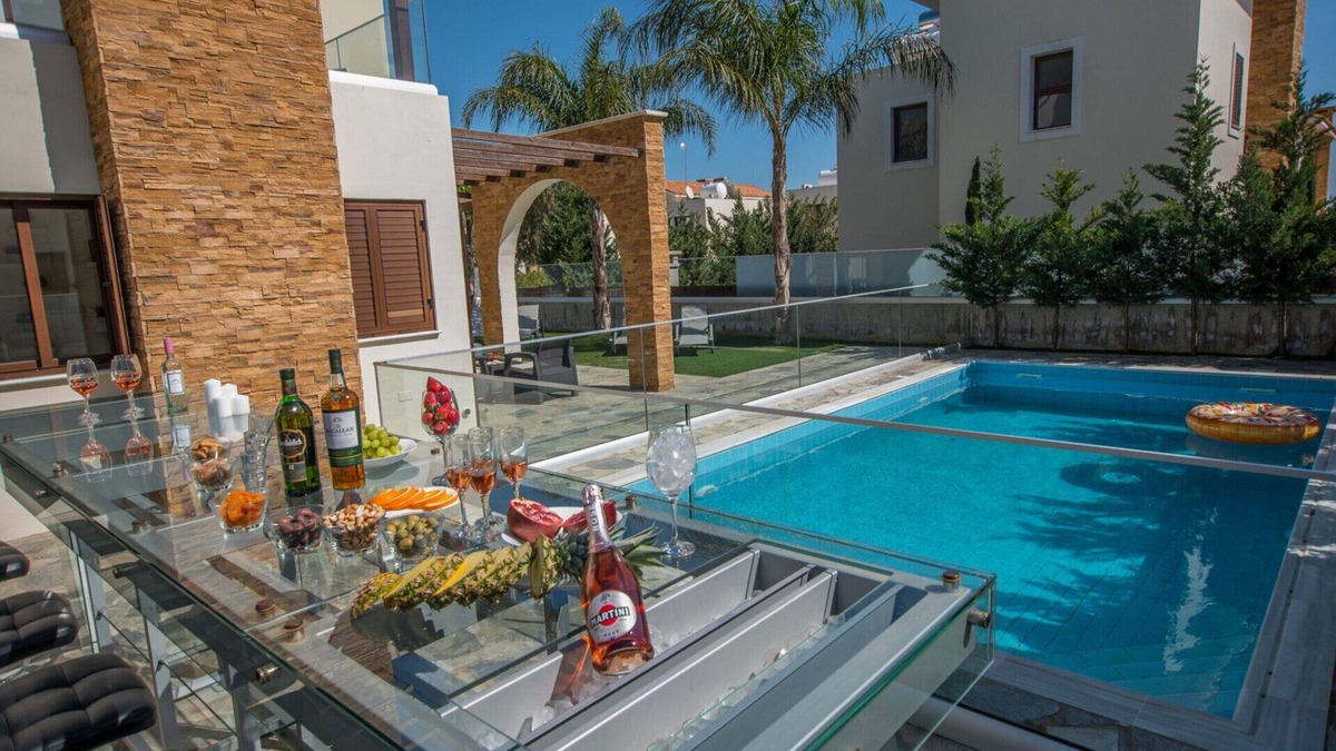 Ayia Thekla Villa | Beautiful Holiday Villa Minutes from Beaches, Famagusta Villa 1021