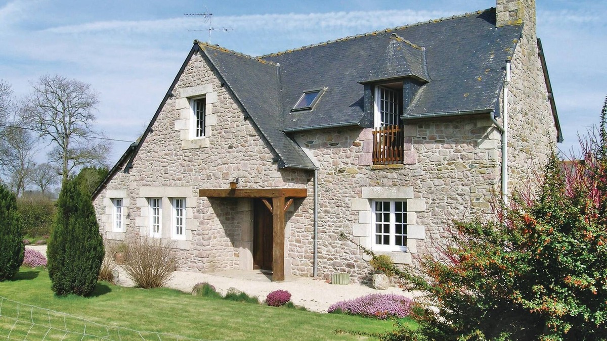 Quemper-Guezennec House | Beautiful home in Quemper Guézénnec